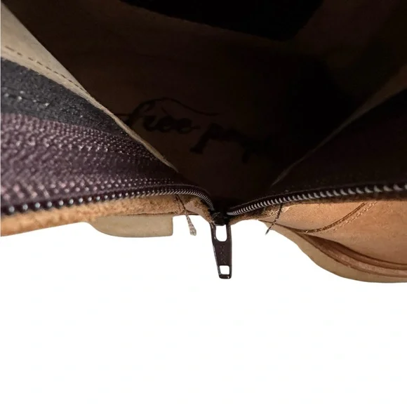 Free People James Chelsea Heeled Boots in Tan Leather size 39 EUC - Picture 8 of 8